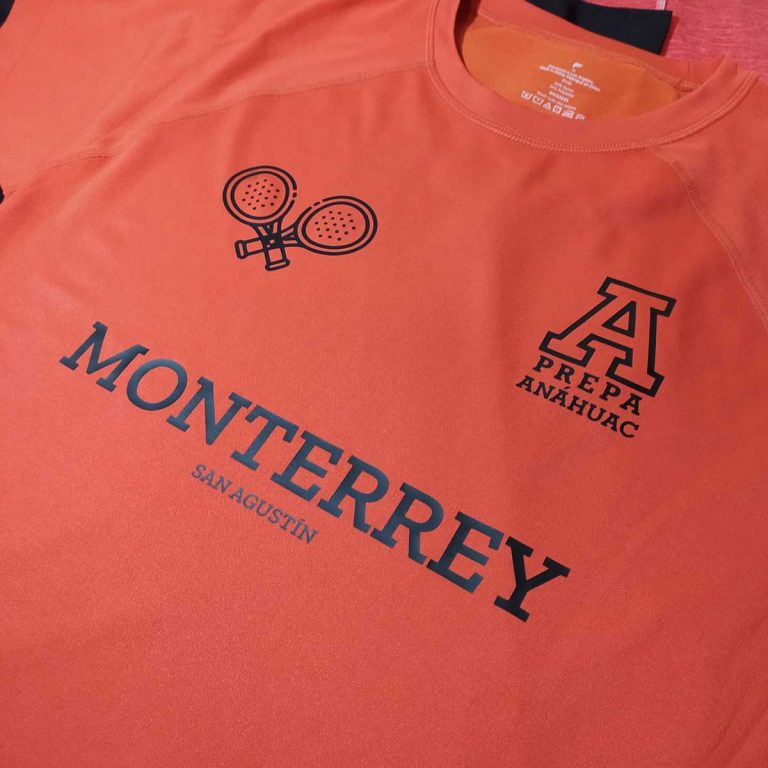 Playeras impresas con serigrafía en Monterrey